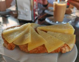 Desayunos en El Mesón de Diego